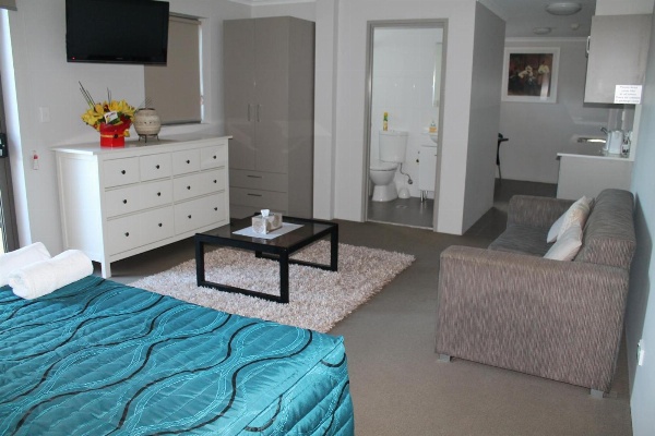 Strathfield Executive Accommodation image 5